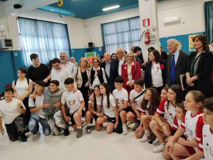 I giovani di Scampia riflettono su pace e legalità con Luciano Violante